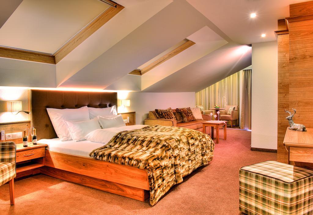Hotel Garni Urezza Ischgl Habitación foto